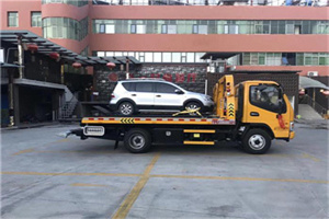 西峡汽车紧急补胎换胎救援